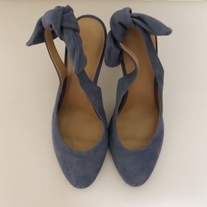 Banana Republic Shoes - Banana Republic Blue Suede Pumps w/ Bows Size 9 Banana Republic Shoes - Banana Republic Blue Suede Pumps w/ Bows Size 9